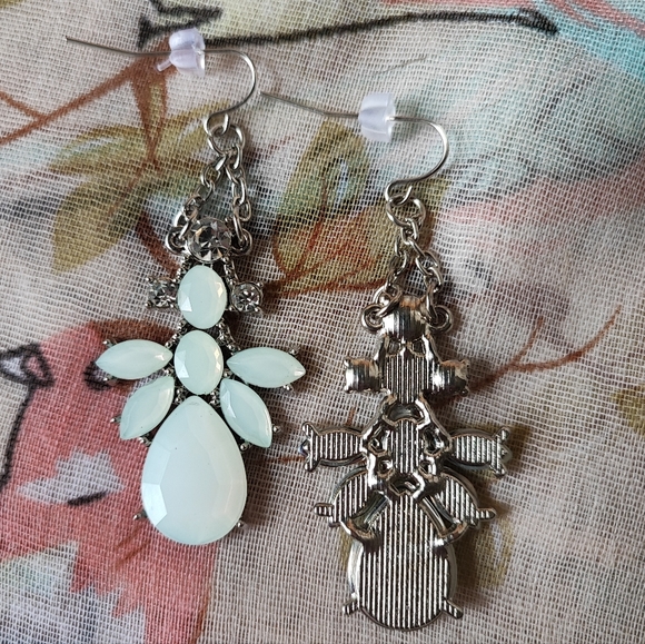 Opaline Silver Tone Clear Rhinestone Unsigned Pierced Earrings Reproduction NEW - Picture 7 of 7